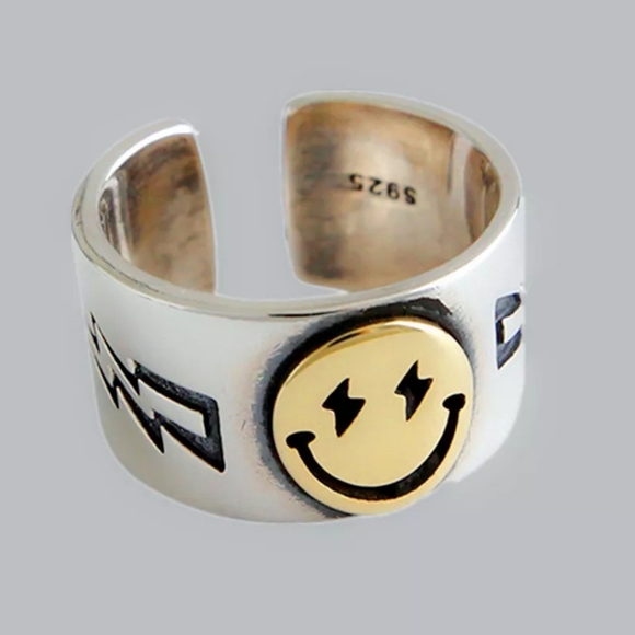 HOST PICK ❤️New, Silver Smile Ring - Picture 1 of 2